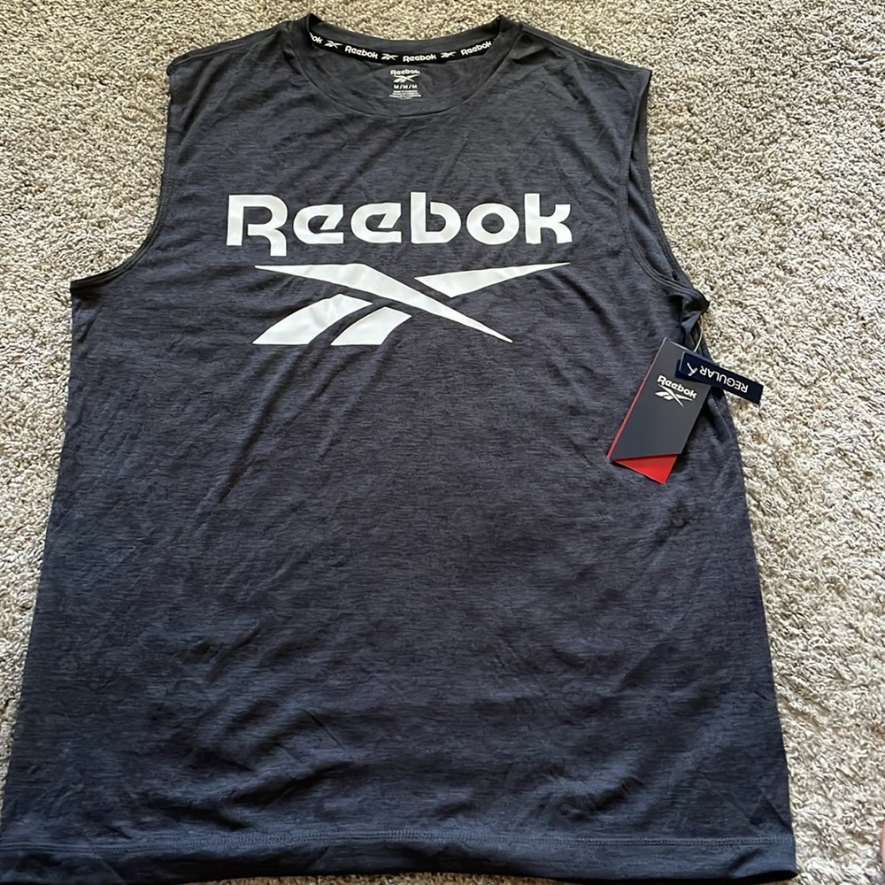 NWT Reebok Men’s Top - Picture 3 of 3